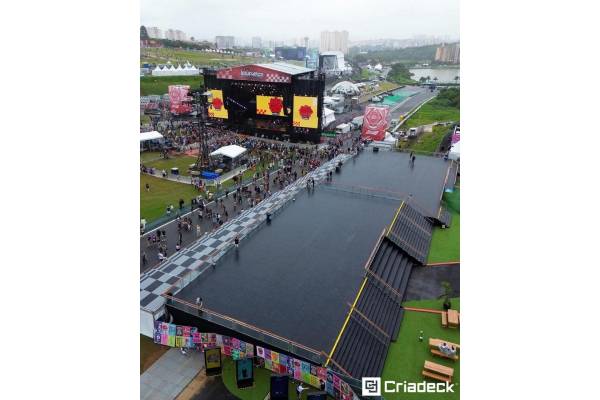 Lollapalloza 2024: Segurança e Acessibilidade Com Pisos Plásticos Criadeck Pixel e Ultra.